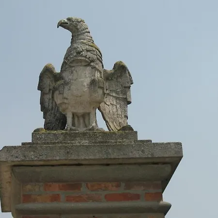 Corte Virgiliana Virgilio